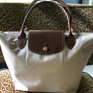 Longchamp Medium Shoulder Tote (Le Pliage)